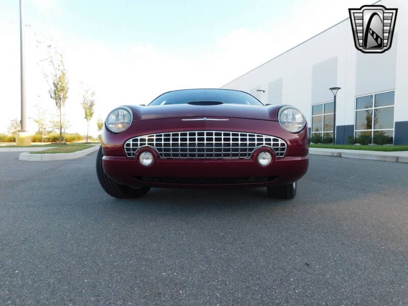 2004 Ford Thunderbird Deluxe