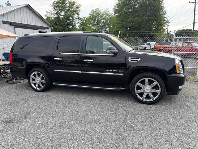 2011 Cadillac Escalade ESV Luxury