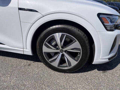 2024 Audi Q8 e-tron quattro Premium