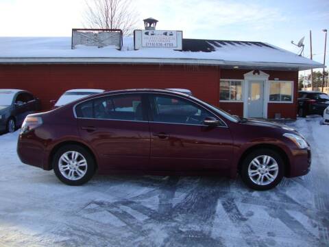 2010 Nissan Altima for sale at G and G AUTO SALES in Merrill WI