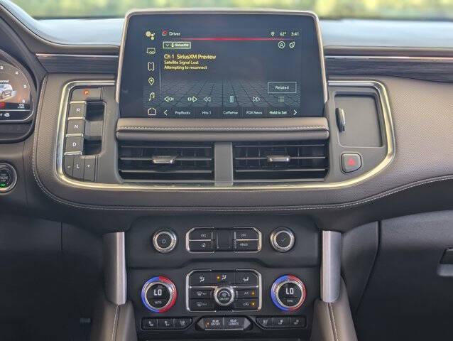 2023 GMC Yukon XL SLT