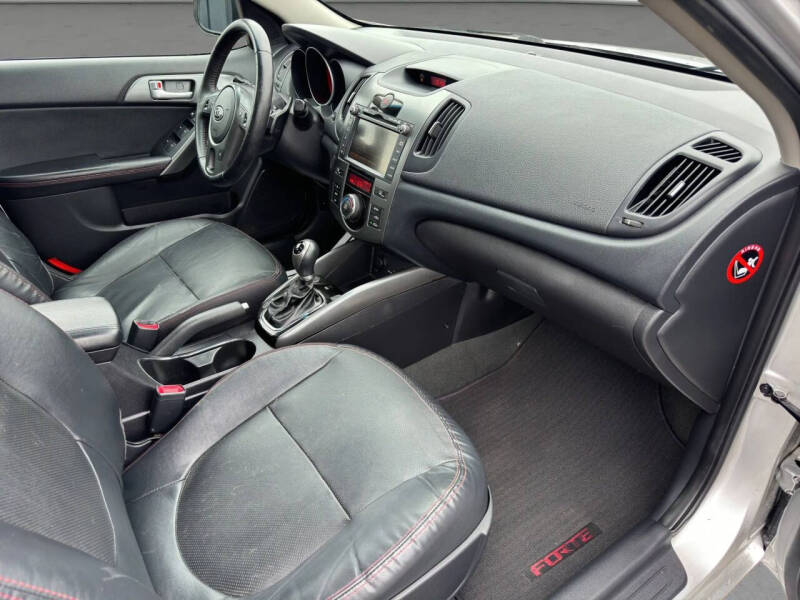 2012 Kia Forte SX