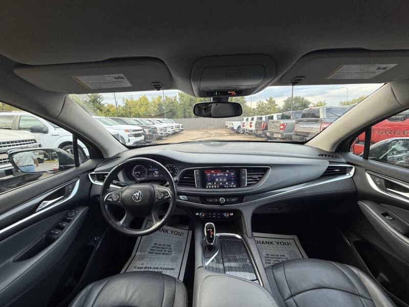2021 Buick Enclave Essence