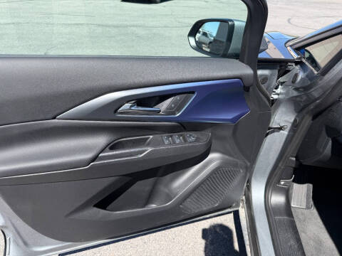 2025 Chevrolet Equinox EV LT 2
