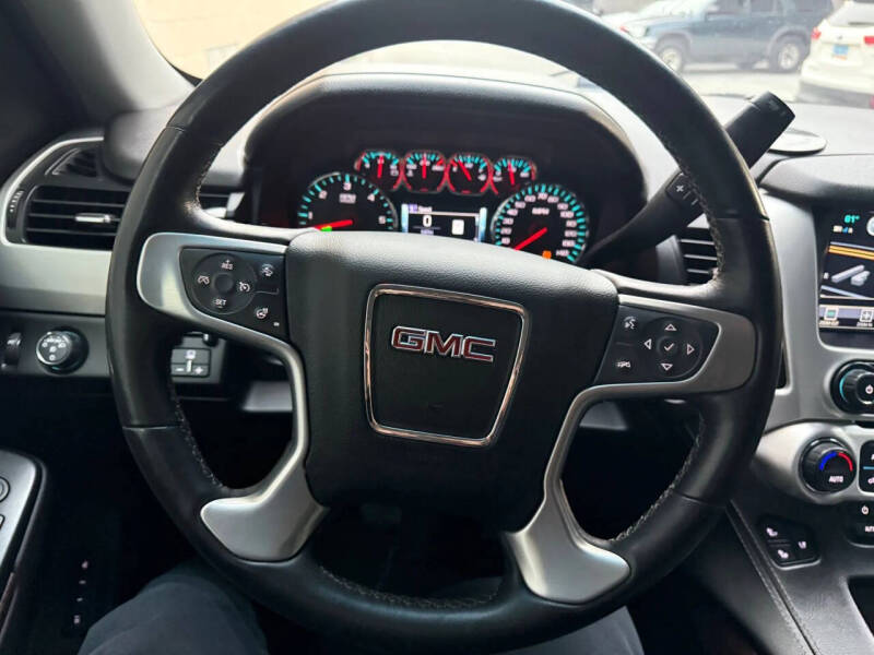 2017 GMC Yukon SLT