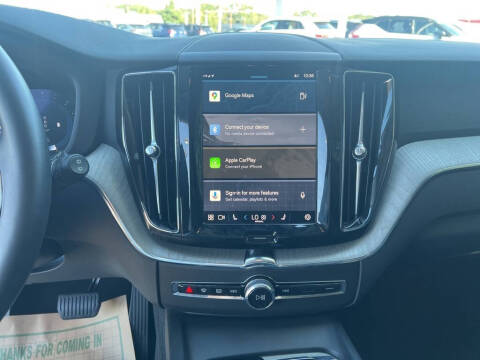 2025 Volvo XC60 B5 Plus Dark Theme