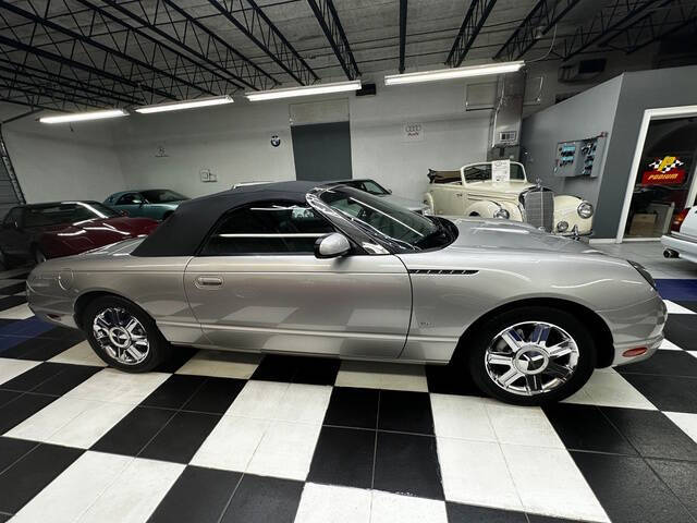 2004 Ford Thunderbird Deluxe