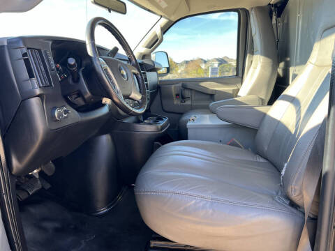 2017 Chevrolet Express 2500