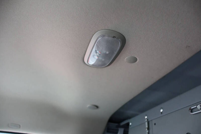 2023 GMC Savana 2500