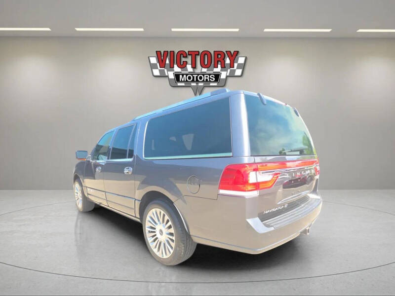 2017 Lincoln Navigator L Select