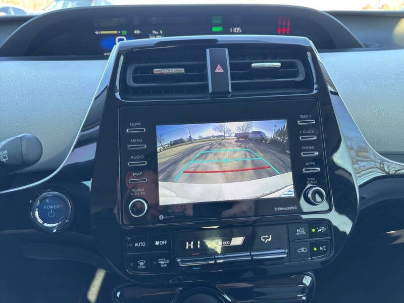 2021 Toyota Prius LE