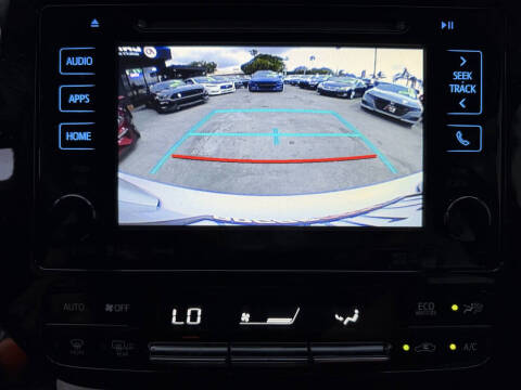 2016 Toyota Prius Three
