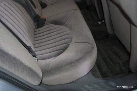 2005 Pontiac Bonneville SE