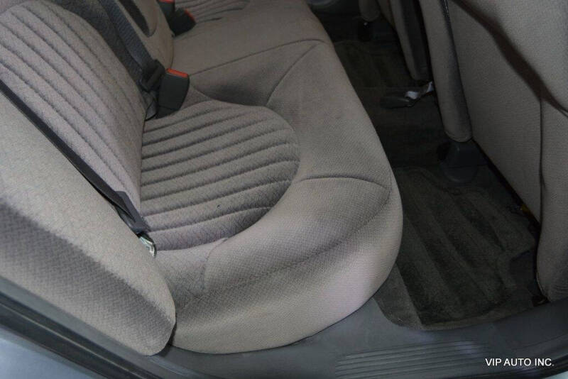 2005 Pontiac Bonneville SE