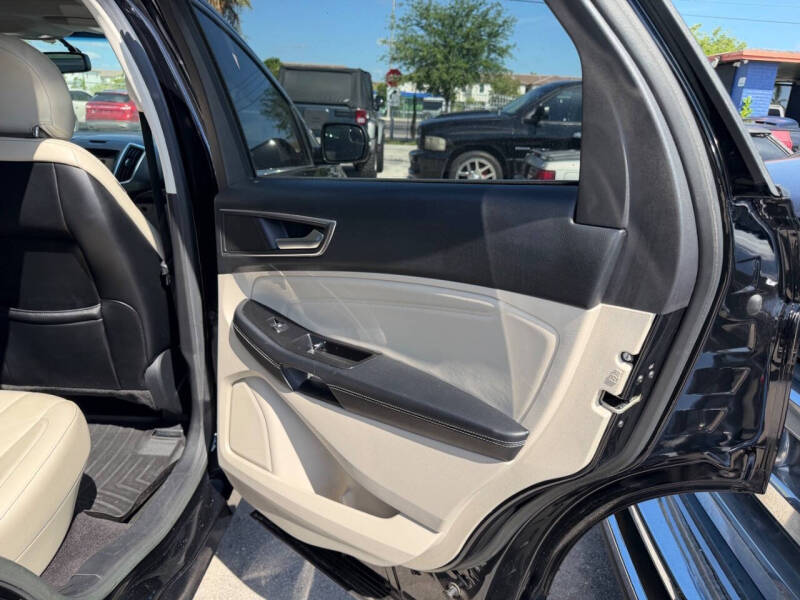 2016 Ford Edge Titanium