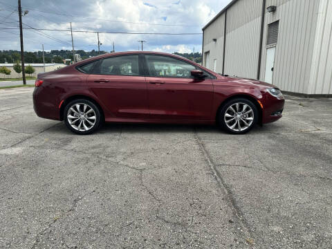 2015 Chrysler 200 S