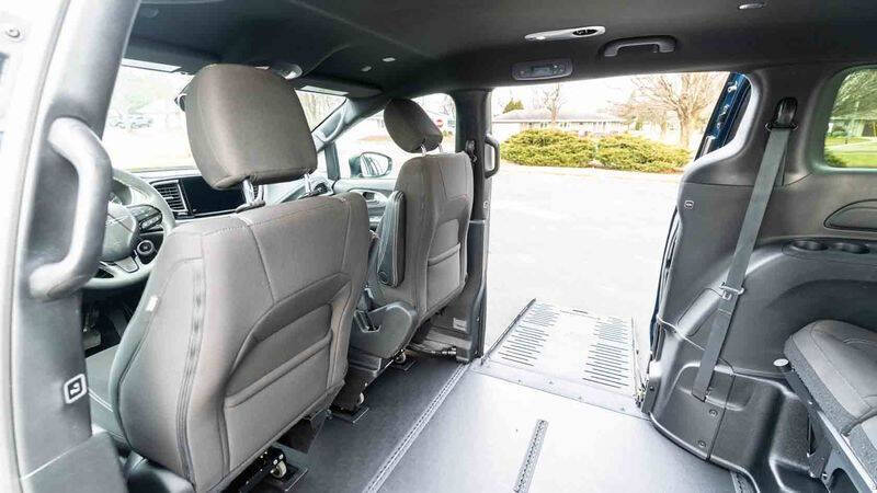 2024 Chrysler Pacifica Touring