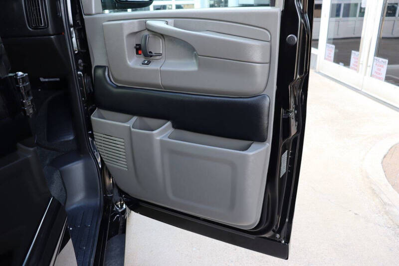 2015 GMC Savana 2500
