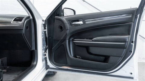 2022 Chrysler 300 Touring