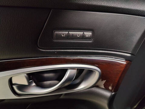 2015 Infiniti Q70L 3.7