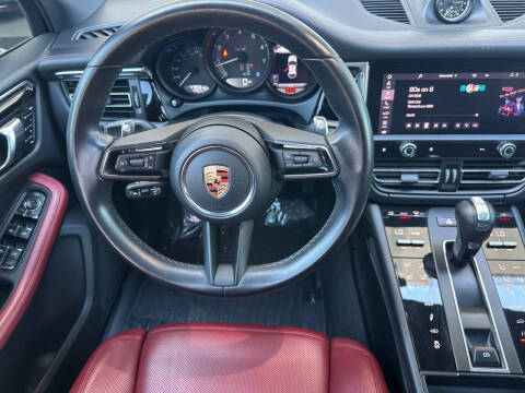2023 Porsche Macan