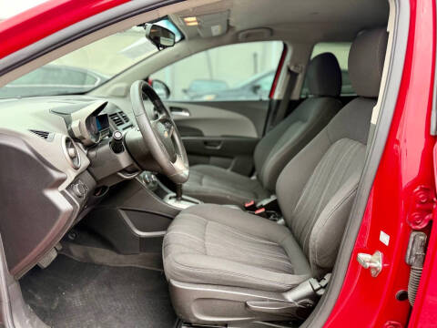 2016 Chevrolet Sonic LT Auto