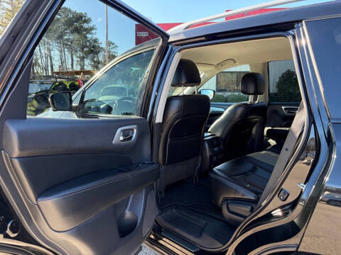 2018 Nissan Pathfinder SL