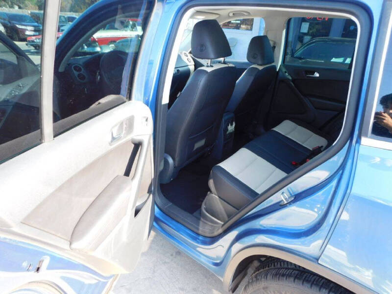 2017 Volkswagen Tiguan 2.0T Wolfsburg Edition