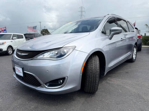 2018 Chrysler Pacifica Touring L