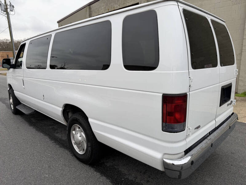 2013 Ford E-Series E-350 SD XLT