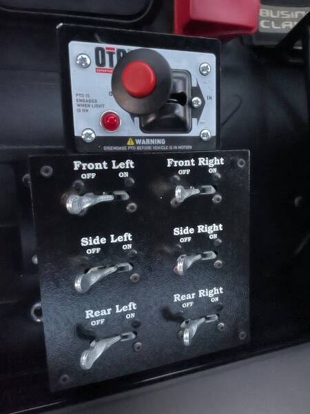 2018 Freightliner M2 112