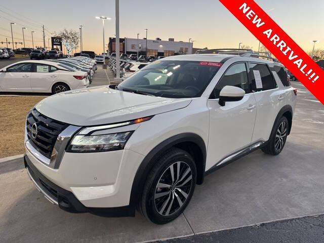 2024 Nissan Pathfinder Platinum