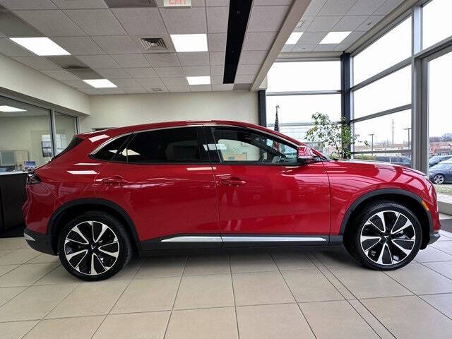 2025 VinFast VF8 Plus