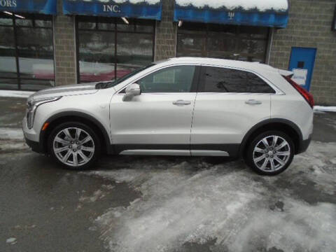 2022 Cadillac XT4 Premium Luxury