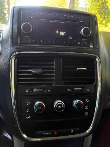 2014 Dodge Grand Caravan American Value Package