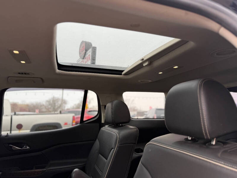 2021 GMC Acadia Denali