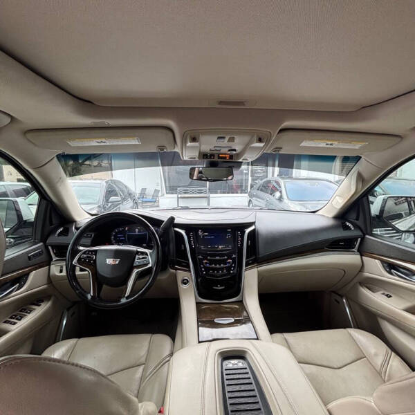 2019 Cadillac Escalade ESV Luxury