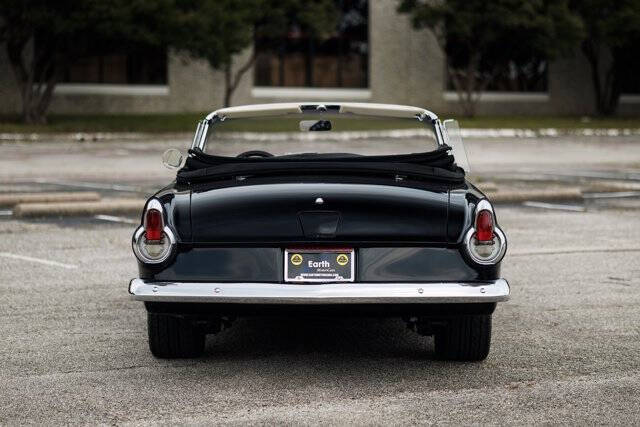 1956 Ford Thunderbird