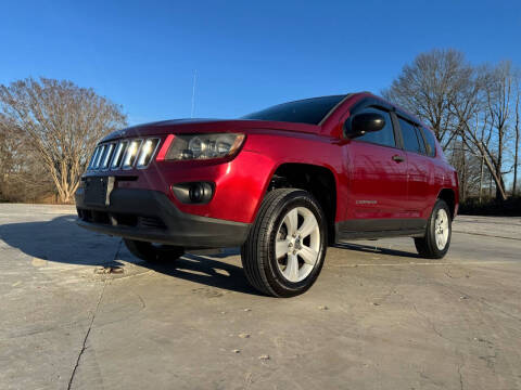 2014 Jeep Compass for sale at Lenoir Auto in Hickory NC