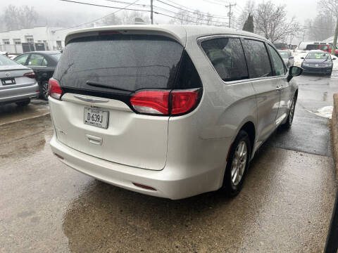 2017 Chrysler Pacifica Touring