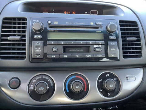 2004 Toyota Camry SE V6