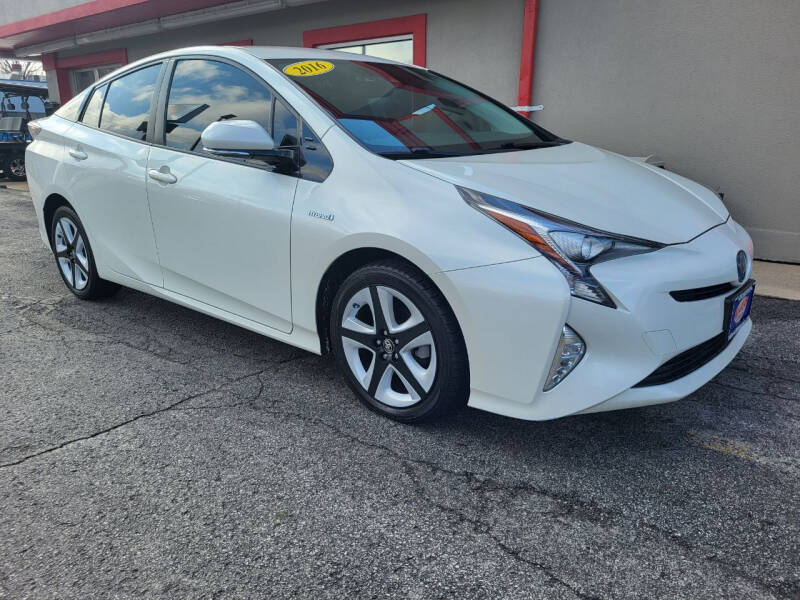 2016 Toyota Prius for sale at Richardson Sales, Service & Powersports in Highland IN