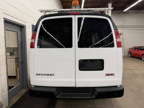 2017 GMC Savana 2500