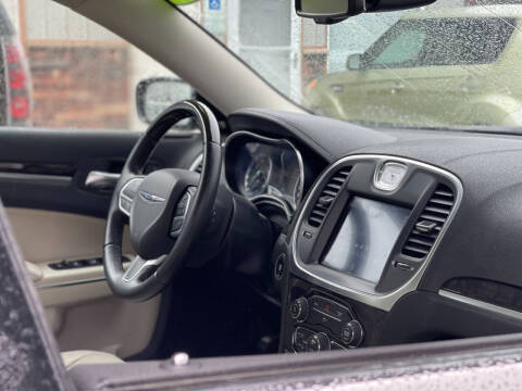 2018 Chrysler 300 Limited