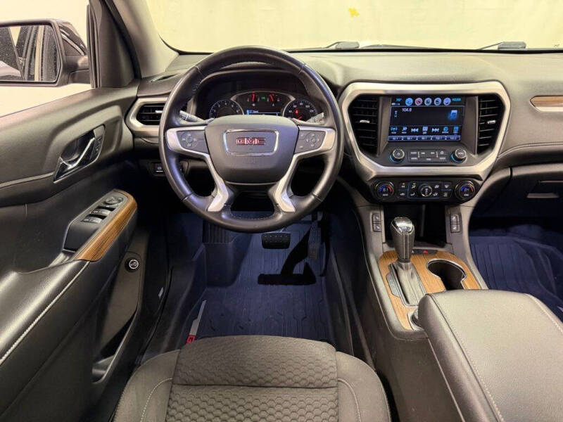 2019 GMC Acadia SLE-2