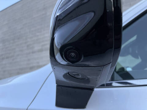 2025 Cadillac Escalade Luxury