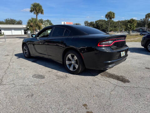 2015 Dodge Charger SXT