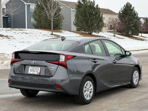 2022 Toyota Prius LE
