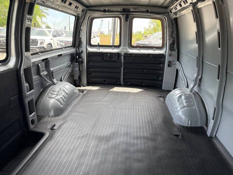 2026 Chevrolet Express 2500