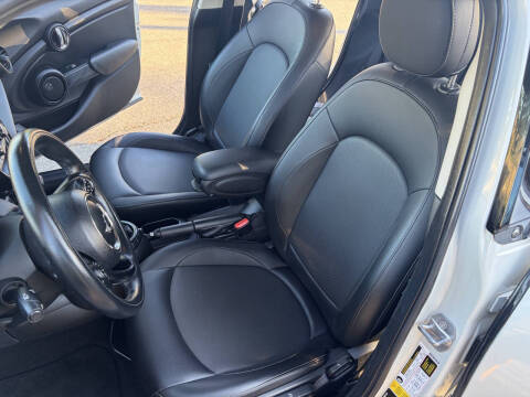 2016 MINI Hardtop 4 Door Cooper